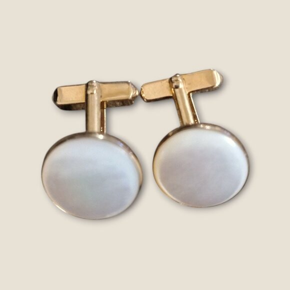 Swank Gold-Tone Cufflinks With Mother Of Pearl Round Accents - Picture 1 of 5